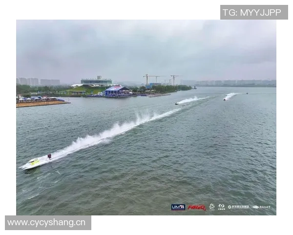 以公共泳池为中心打造健康休闲空间促进社区互动与水上运动发展